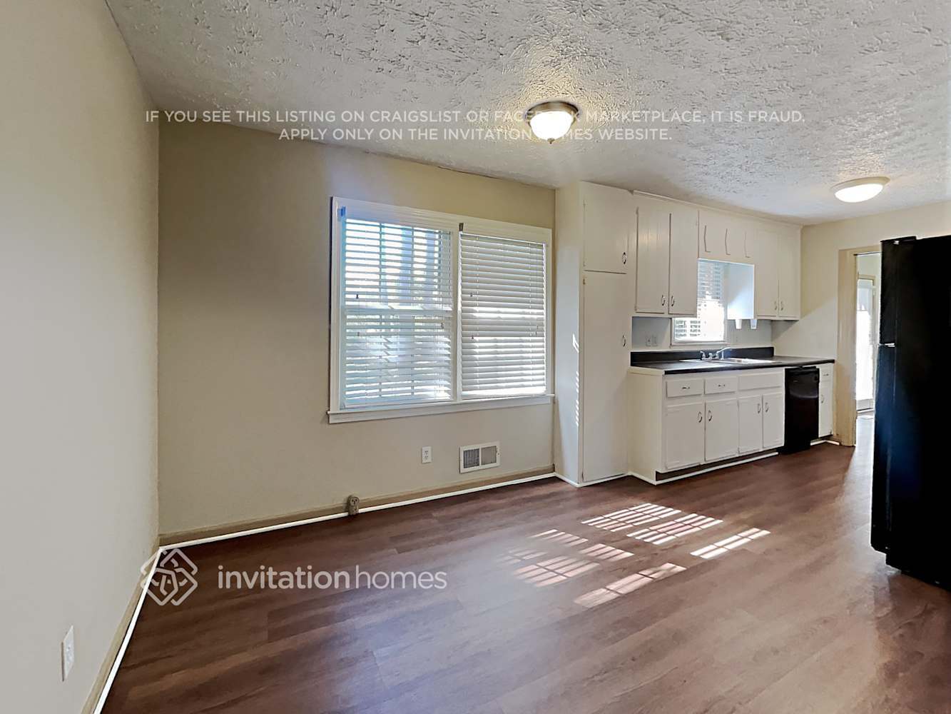 Building Photo - 1569 Dogwood Ln