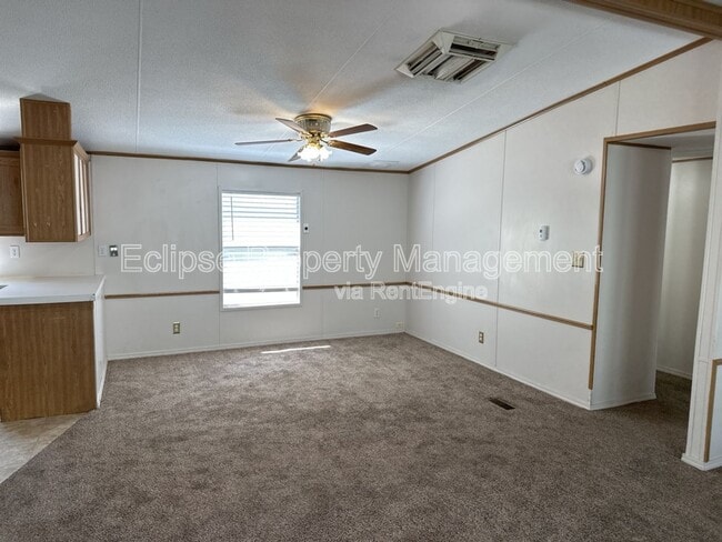 Building Photo - 178 Hollyberry Way