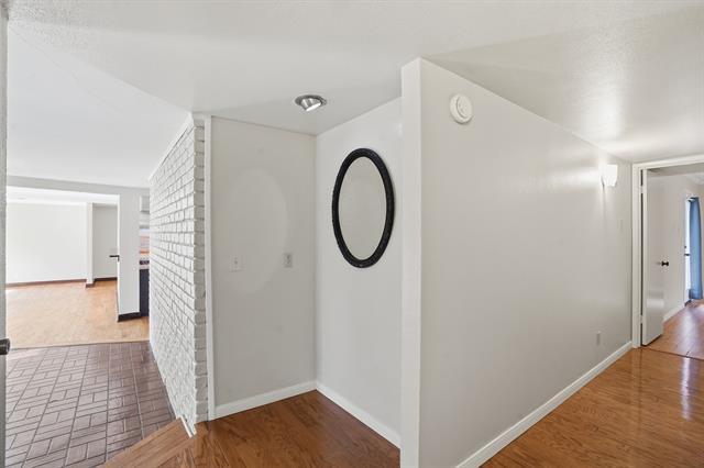 Building Photo - 6623 Orangewood Dr