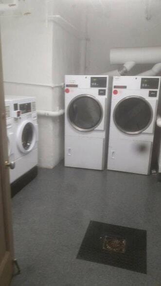 Building Photo - 94-20 59th Ave