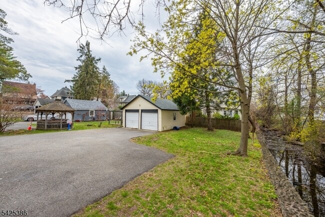 Building Photo - 59 Watchung Ave