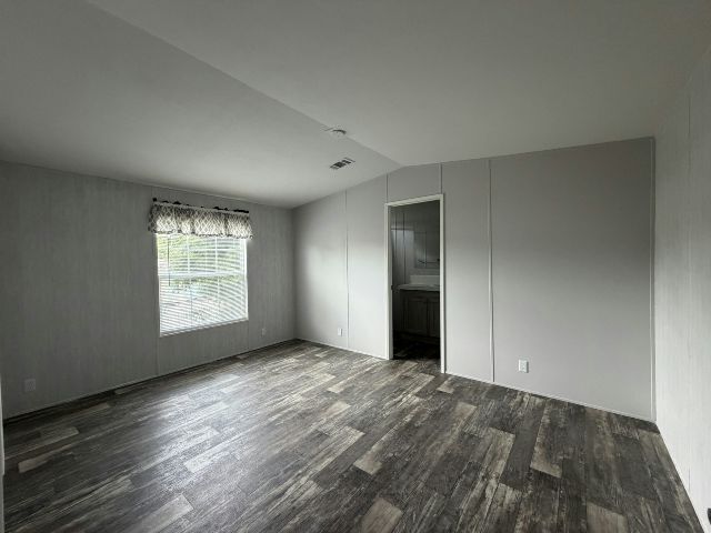 Building Photo - 2055 Bren Mar Ct