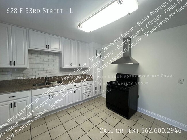 Building Photo - ** $750 OFF 1ST MONTH** WONDERFUL UPSTAIRS...