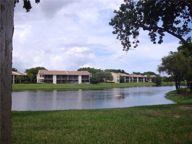 Building Photo - 2035 SW 15th St