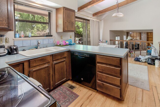Building Photo - 3 Bedroom 2.5 Bath in Parkwood, Fort Collins