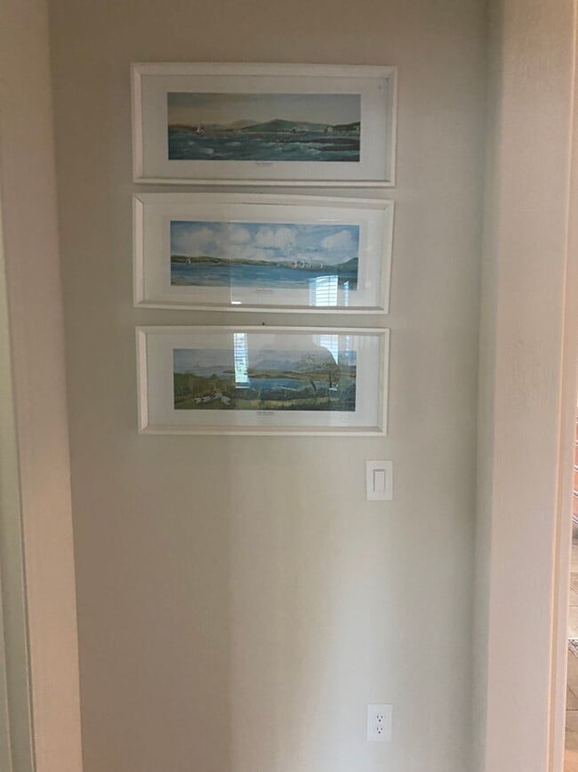 Building Photo - Fully furnished short term rental in Florence w/heated pool and spa