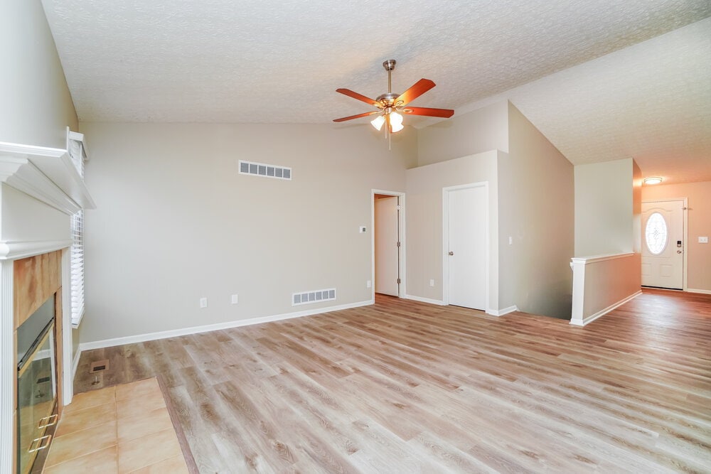 Building Photo - 5776 Chase Run