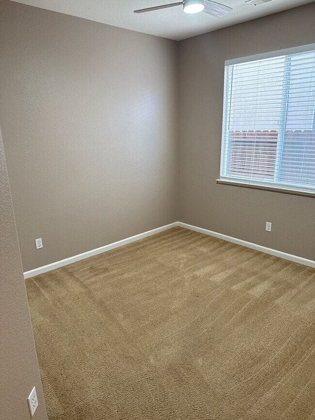 Building Photo - You’ll be proud to live in this home