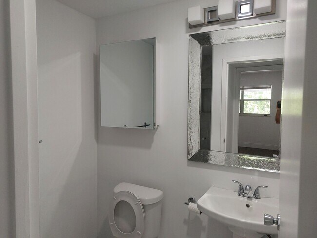 Building Photo - 196 Tuscany Ln