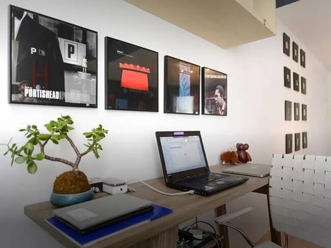 Building Photo - "Chic Urban Retreat: Spacious 1-Bedroom Apartment in the Heart of San Diego – 750 Sq Ft of Comfort!"