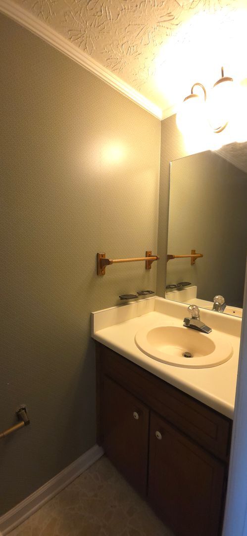 Building Photo - Beautiful Home in Tucker