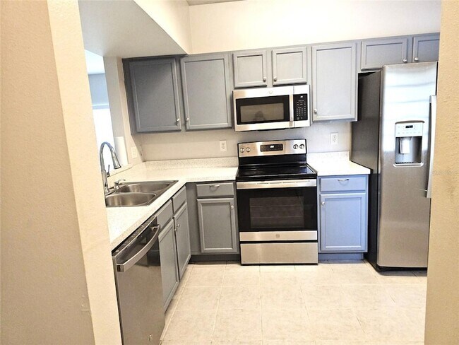 Building Photo - 6019 Portsdale Pl