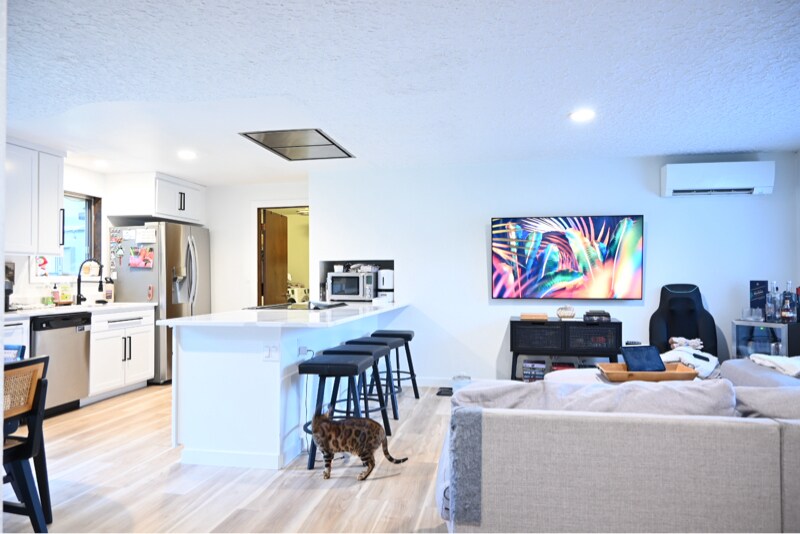 Building Photo - 3107 NW Lakeridge Dr