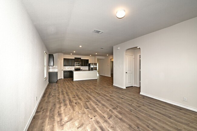 Building Photo - 13035 Minuet Sway