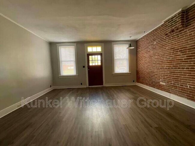 Building Photo - 120 Mascoutah Ave