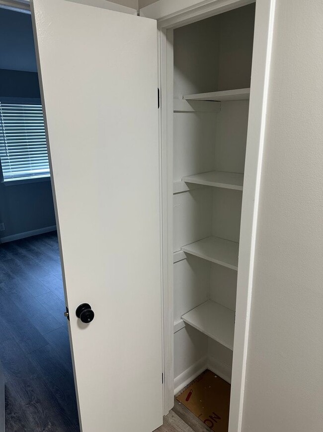 Building Photo - Completely Remodeled 2 Bedroom, 2 Bathroom...