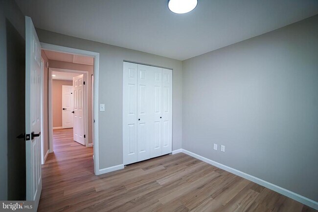 Building Photo - 8278 Wold Den Ct