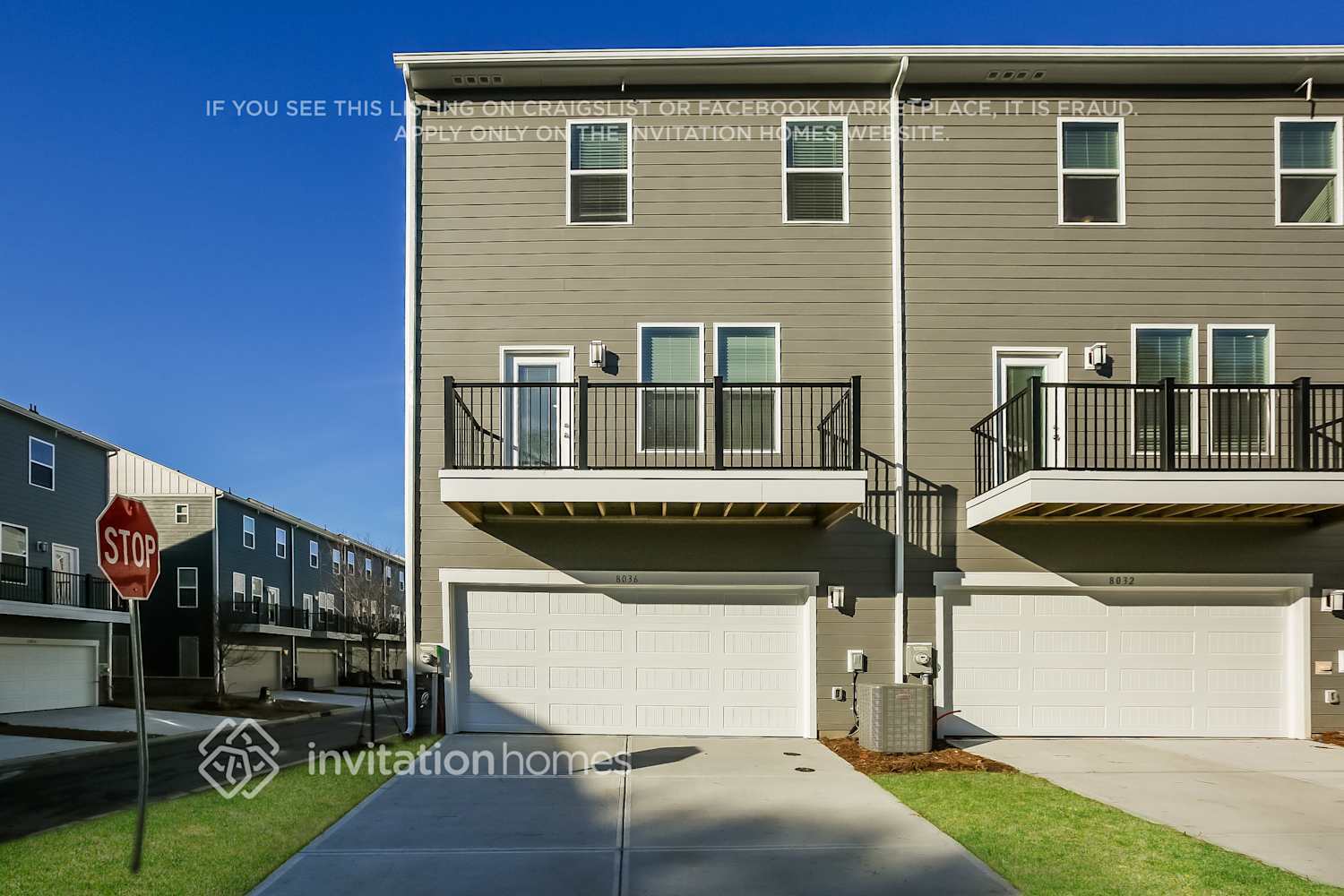 Building Photo - 8036 Roest Ln