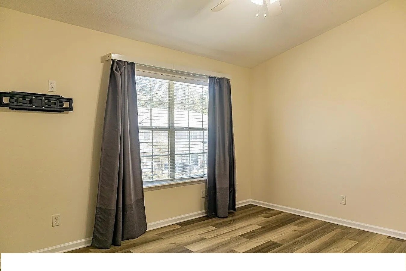 Building Photo - 5905 Rocky Mount Dr