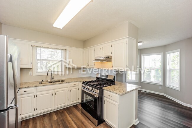 Building Photo - 9353 Whaleys Lake Trce