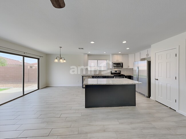 Building Photo - 3894 W Oak Springs Terrace