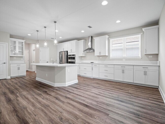 Building Photo - 4 bedroom, 3 bath home in Grand Landings G...