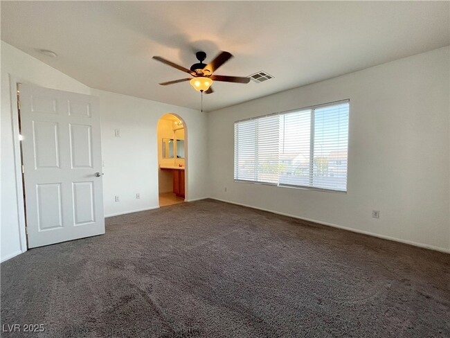 Building Photo - 605 Sonoran Heights Ave