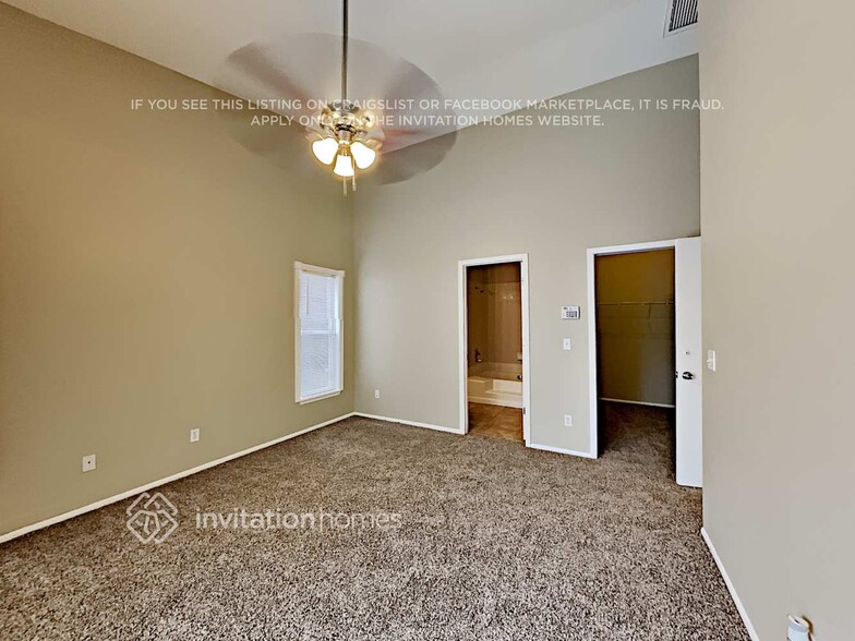 Building Photo - 4704 Bloom Dr