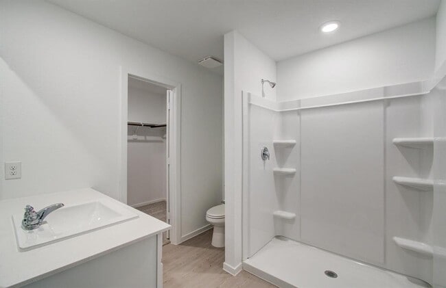 Building Photo - 18027 Valle Cupa Ln
