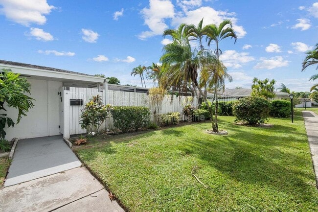 Building Photo - 93 East Ct