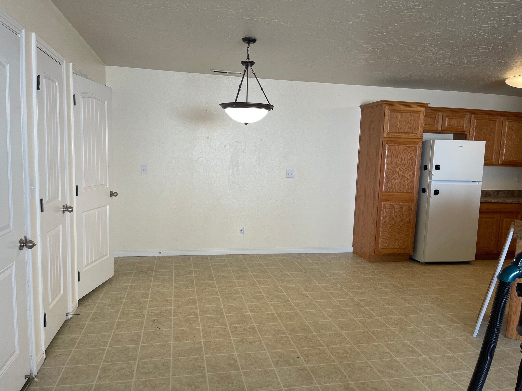 Building Photo - 516 W 2530 N