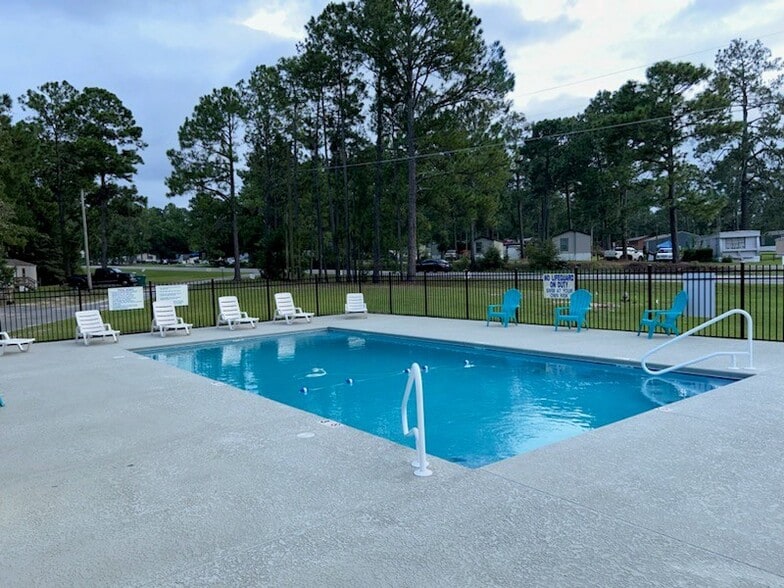 Building Photo - Pine Hill Mobile Home Park