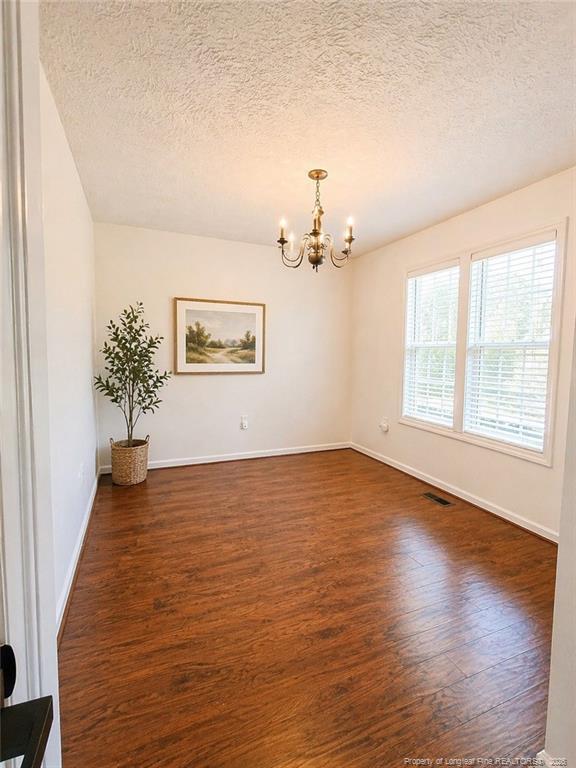 Building Photo - 1050 Roundabout Rd