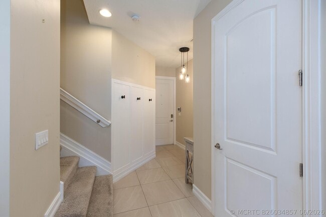 Building Photo - 63 Dogwood Ct