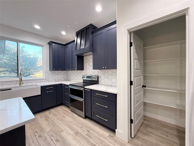 Building Photo - 21000 Nantucket Cove