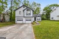 Building Photo - 388 Montgomery Pl