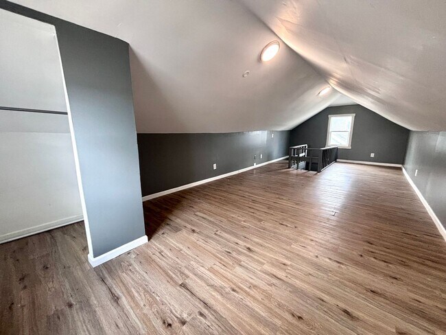 Building Photo - 4307 Binney St