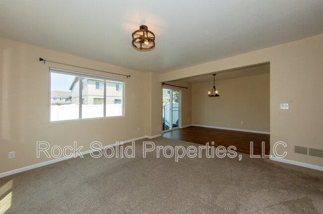 Building Photo - 3766 Saddle Ridge Trail