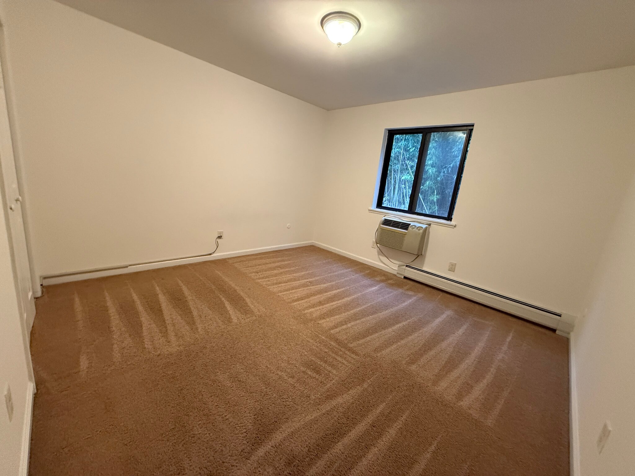 Building Photo - 208 Undercliff Ave