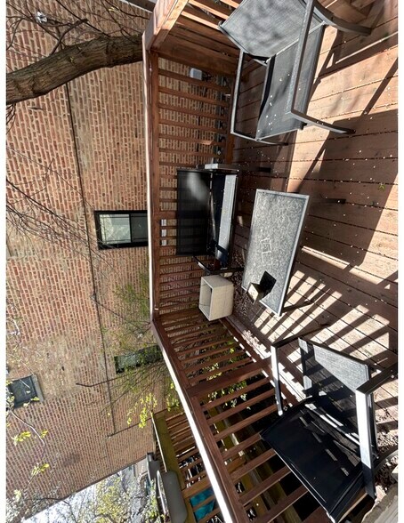 Building Photo - 2205 W Ohio St
