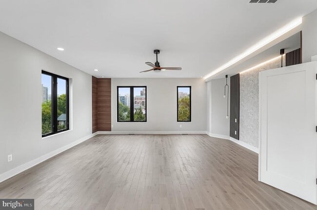 Building Photo - 3500 7th St N