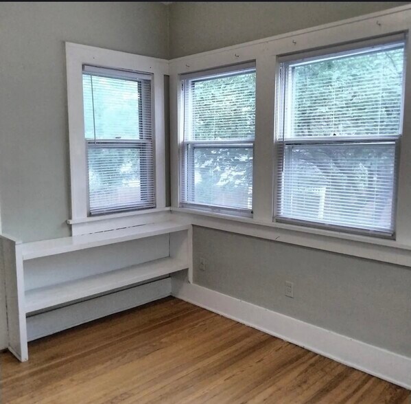 Building Photo - 363 N Vassar Ave