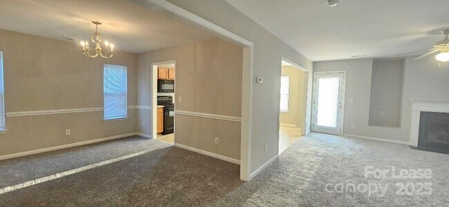 Building Photo - 537 Havenbrook Way NW