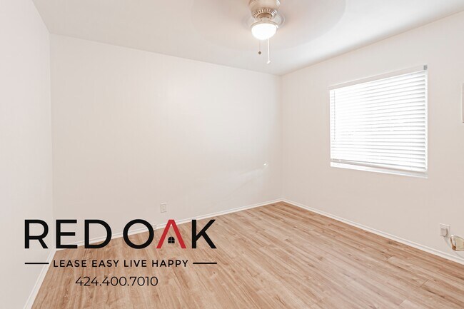 Building Photo - 1117 Laurel Ave