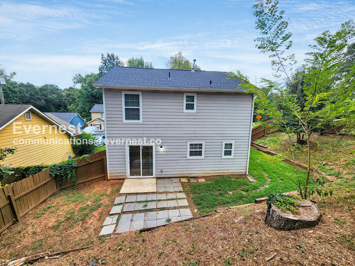 Building Photo - 2800 Pebblebrook Ct