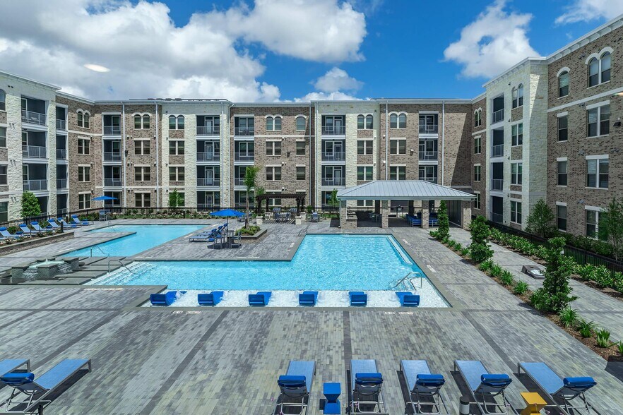 Highbridge at Egret Bay 1445 S Egret Bay League City TX 77573