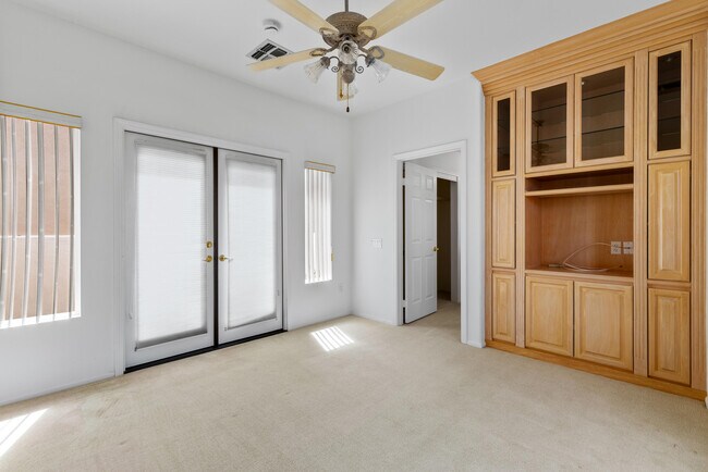 Building Photo - 78745 Platinum Dr