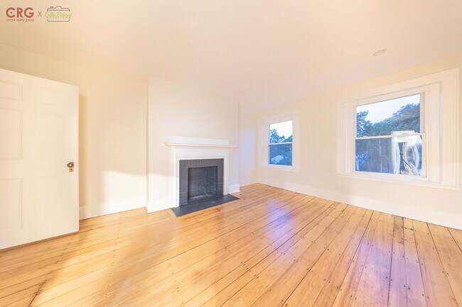 Building Photo - 1726 Beacon St