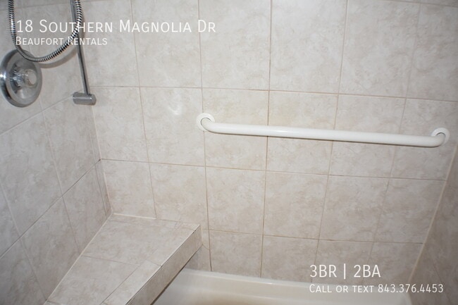 Building Photo - 18 Southern Magnolia Dr