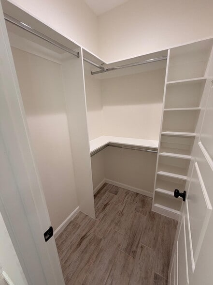 Building Photo - 487 Arboleda Ln